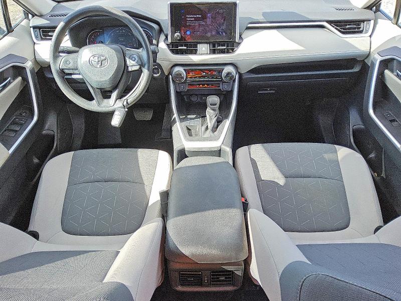 Фото 8 - TOYOTA RAV4