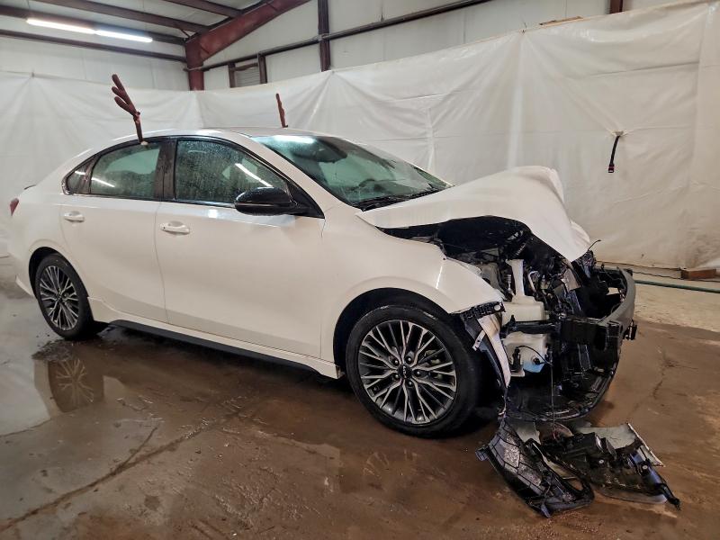 Фото 4 - KIA FORTE