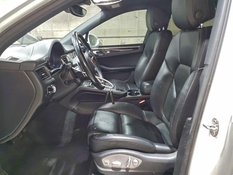 Фото 7 - PORSCHE MACAN