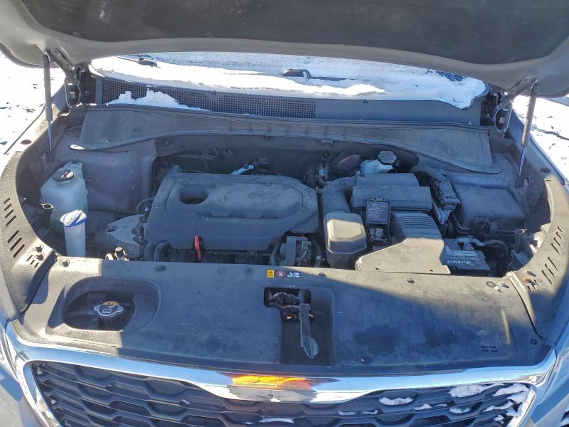 Фото 12 - KIA SORENTO