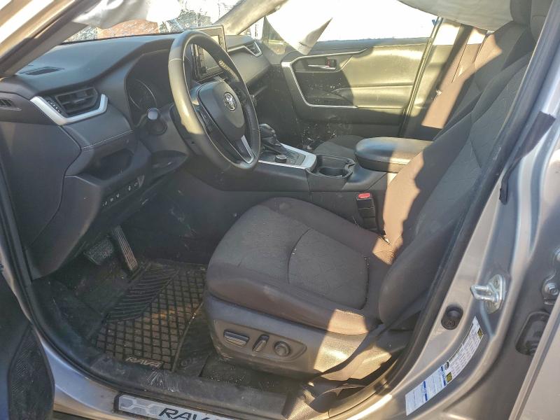 Фото 7 - TOYOTA RAV4