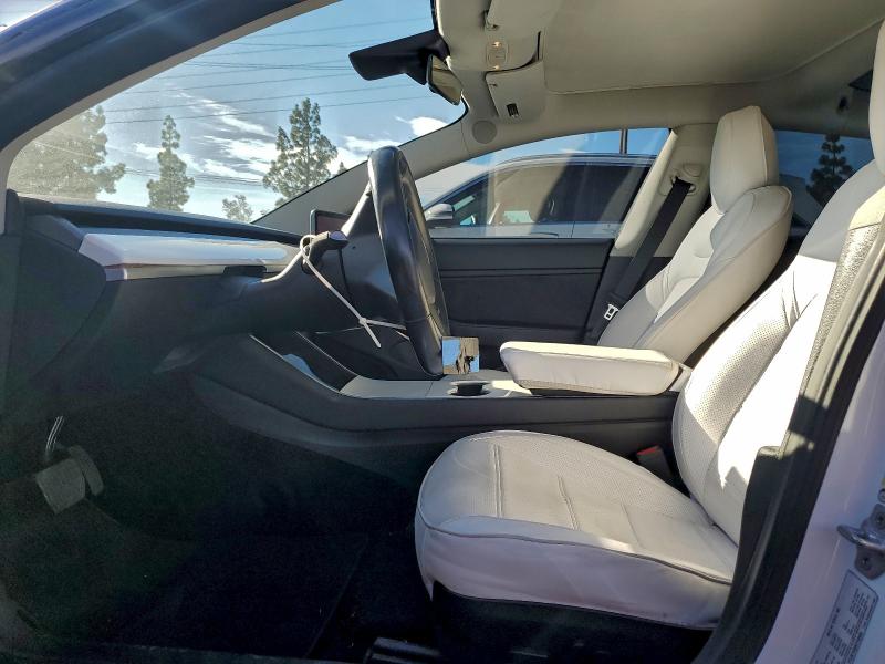 Фото 7 - TESLA MODEL 3