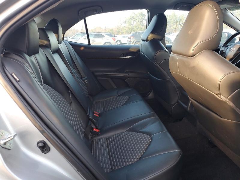 Фото 10 - TOYOTA CAMRY