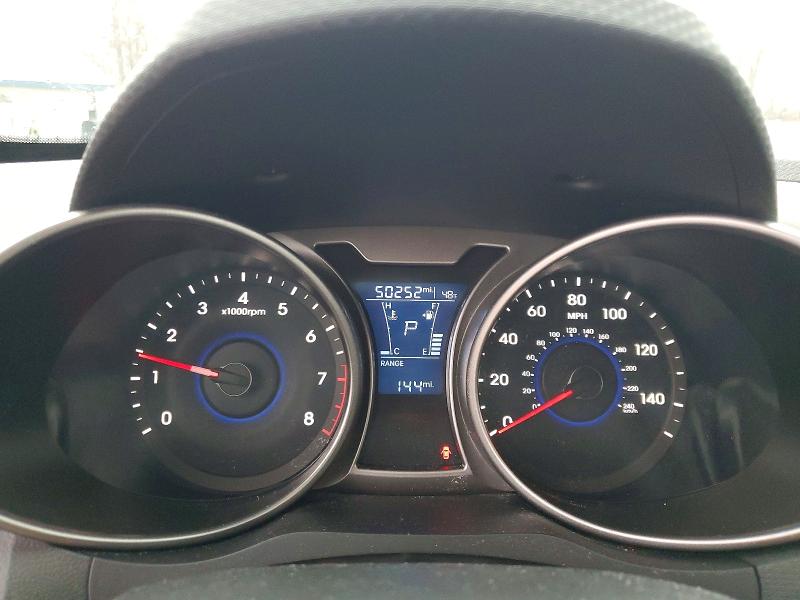 Фото 9 - HYUNDAI VELOSTER