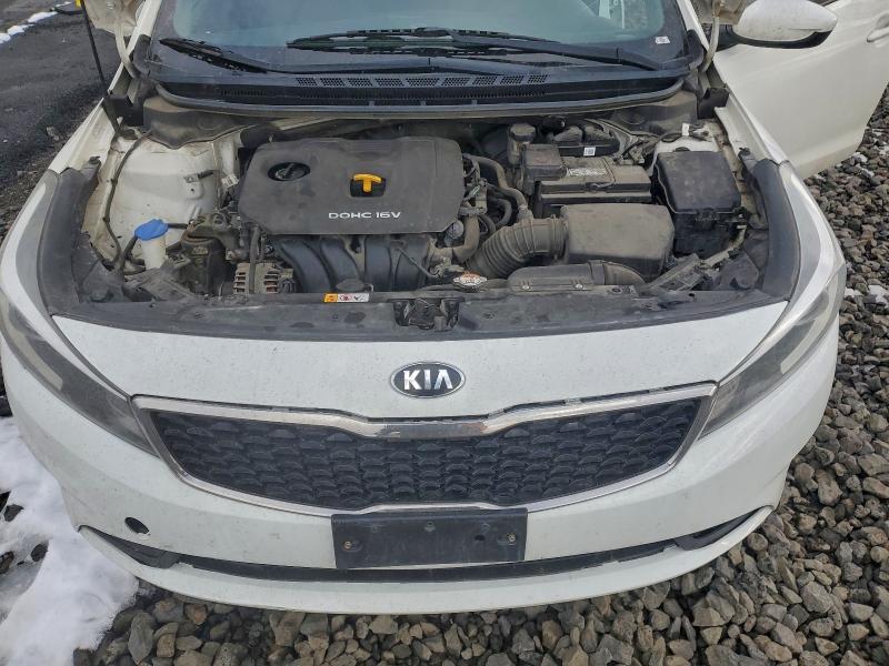 Фото 11 - KIA FORTE