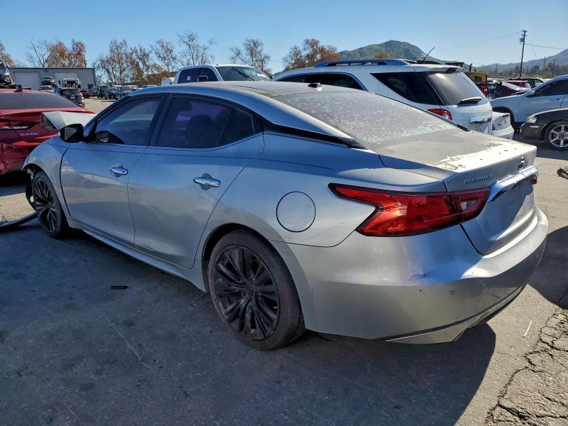 Фото 2 - NISSAN MAXIMA