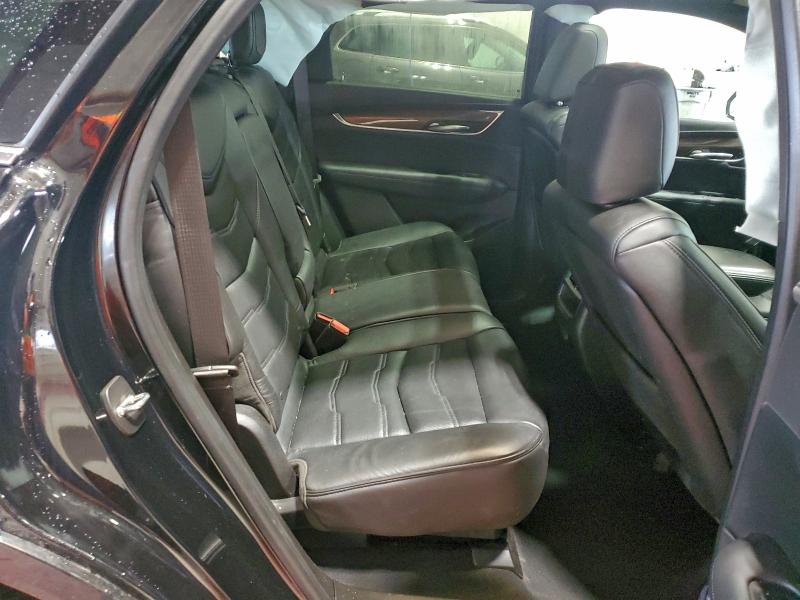 Фото 11 - CADILLAC XT5