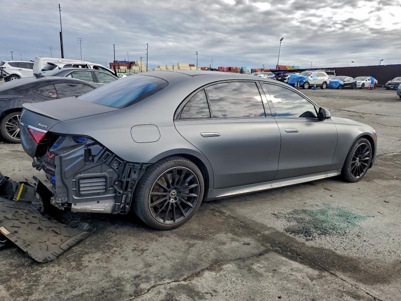 Фото 3 - MERCEDES-BENZ S-CLASS