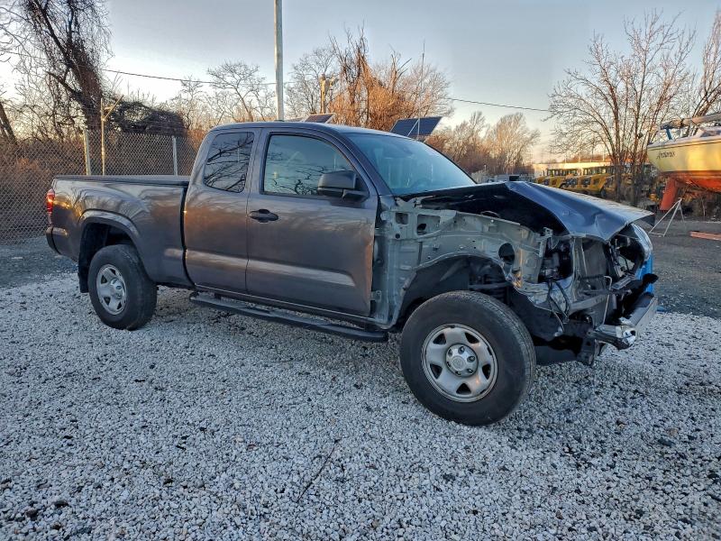 Фото 4 - TOYOTA TACOMA