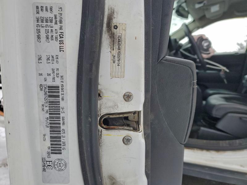 Фото 13 - JEEP COMPASS