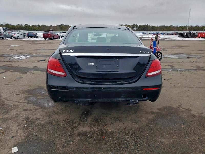 Фото 6 - MERCEDES-BENZ E-CLASS