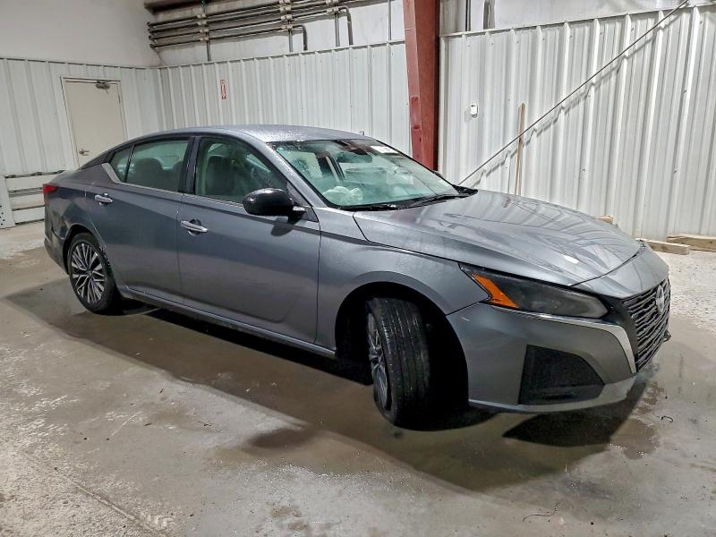 Фото 4 - NISSAN ALTIMA