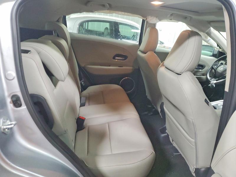 Фото 10 - HONDA HR-V