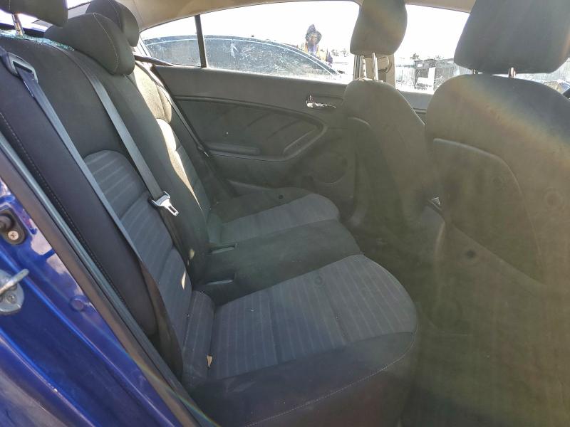 Фото 10 - KIA FORTE