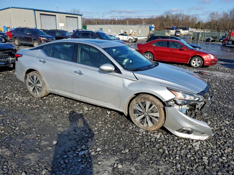 Фото 4 - NISSAN ALTIMA