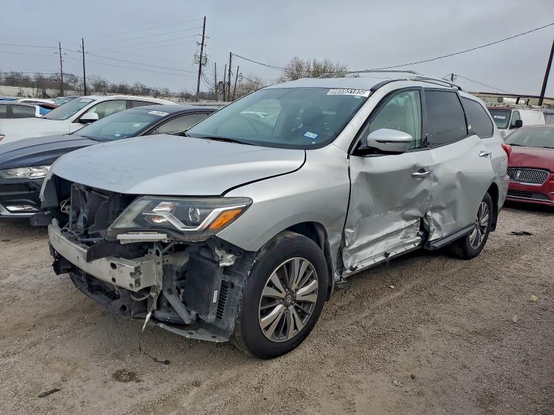 Фото 1 - NISSAN PATHFINDER