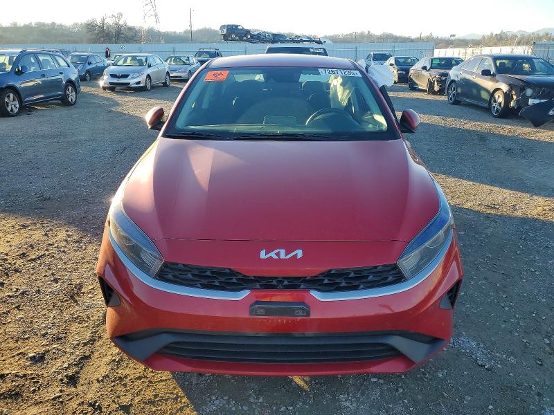 Фото 5 - KIA FORTE