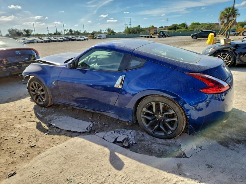 Фото 2 - NISSAN 370Z