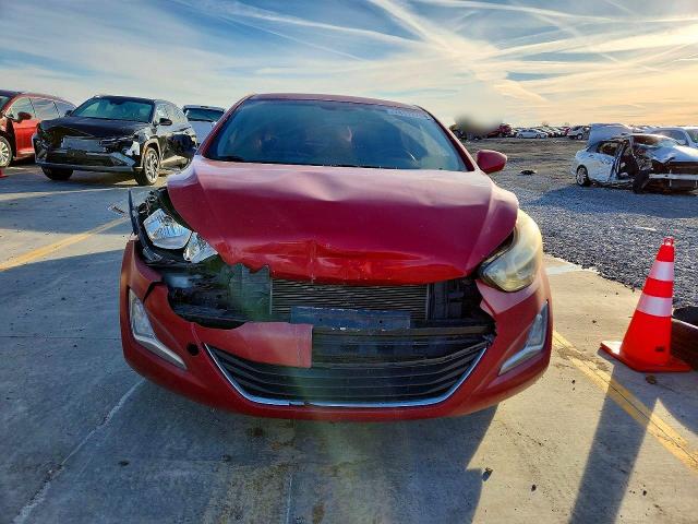 Фото 5 - HYUNDAI ELANTRA