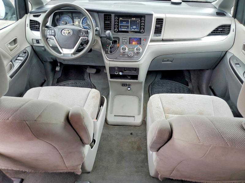 Фото 8 - TOYOTA SIENNA