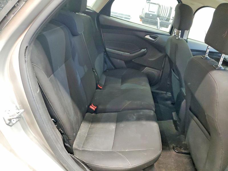 Фото 10 - FORD FOCUS