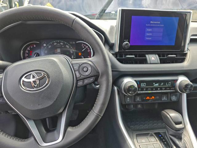 Фото 11 - TOYOTA RAV4