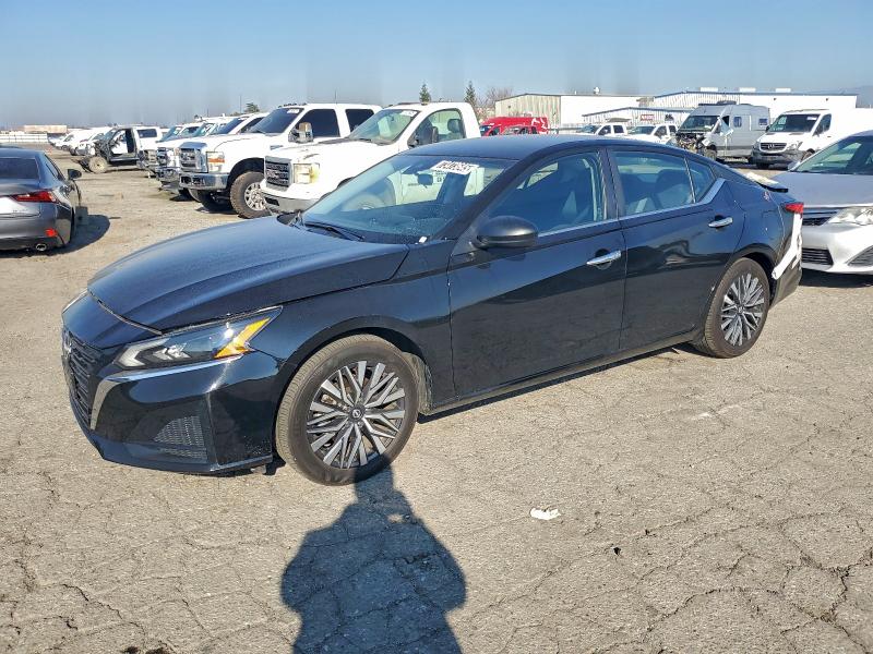 Фото 1 - NISSAN ALTIMA