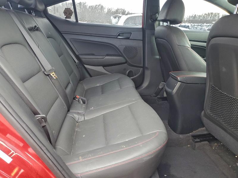 Фото 10 - HYUNDAI ELANTRA