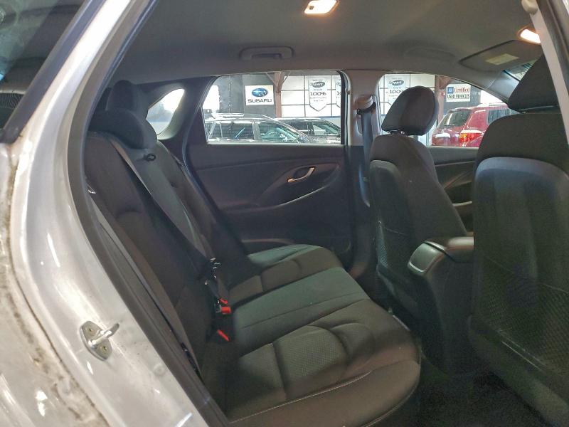 Фото 10 - HYUNDAI ELANTRA