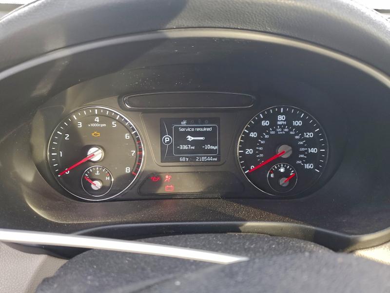 Фото 9 - KIA SORENTO