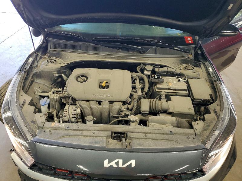 Фото 11 - KIA FORTE