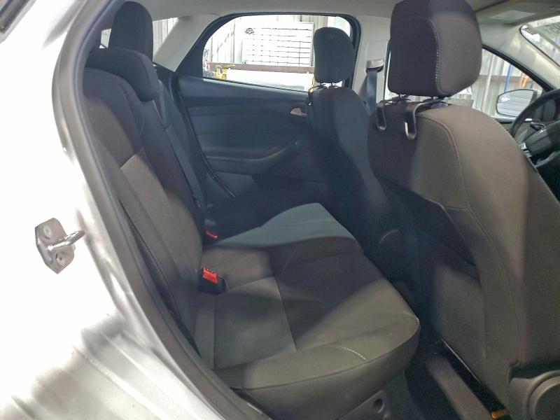 Фото 11 - FORD FOCUS