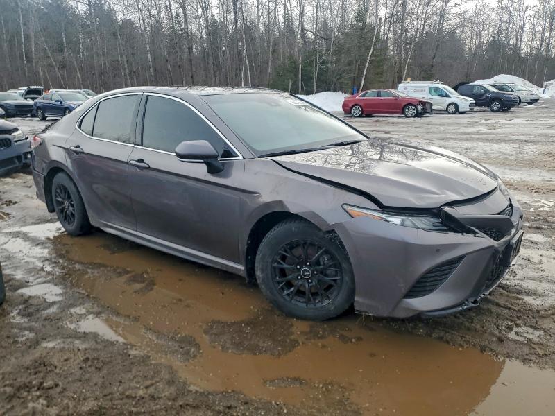 Фото 4 - TOYOTA CAMRY