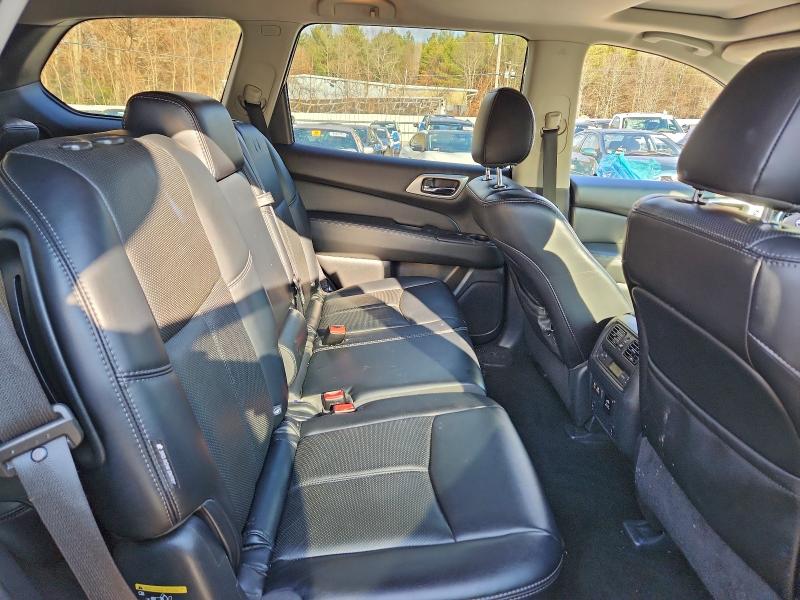 Фото 11 - NISSAN PATHFINDER