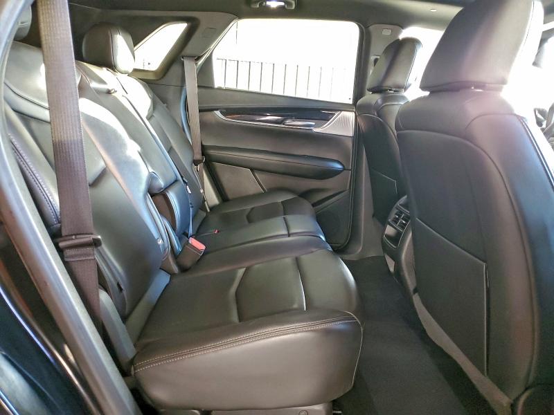 Фото 11 - CADILLAC XT5