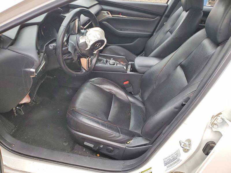 Фото 7 - MAZDA 3