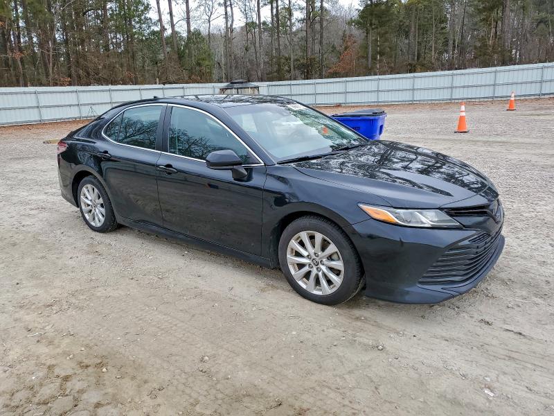 Фото 4 - TOYOTA CAMRY