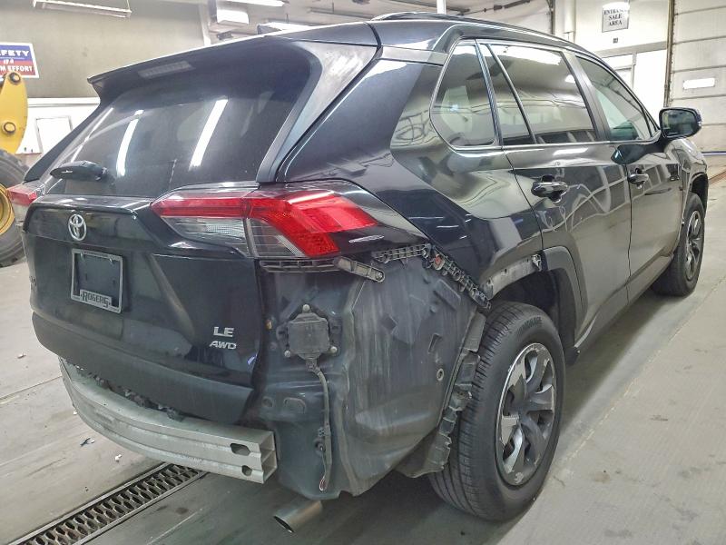 Фото 3 - TOYOTA RAV4