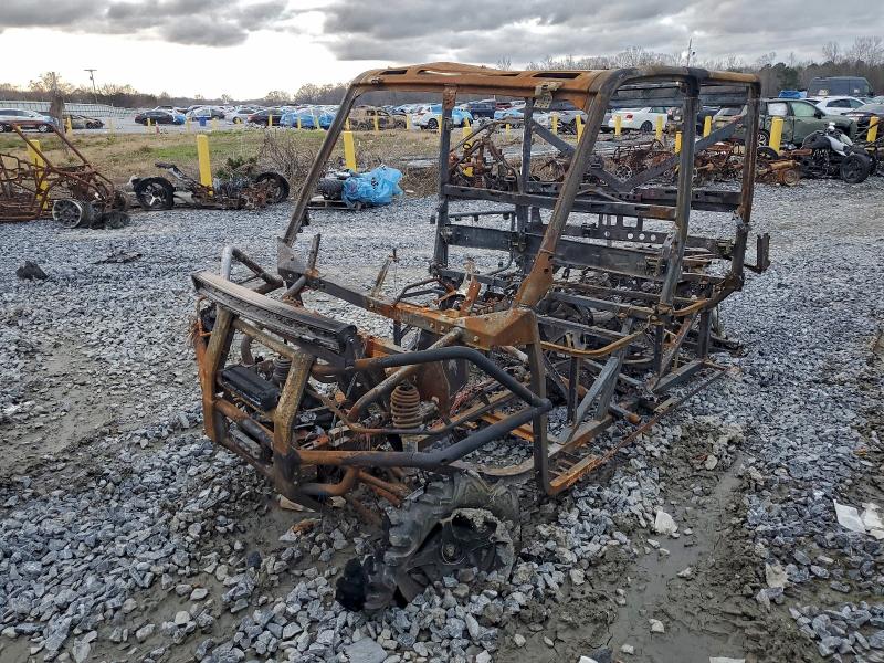 POLARIS SIDEBYSIDE 2015