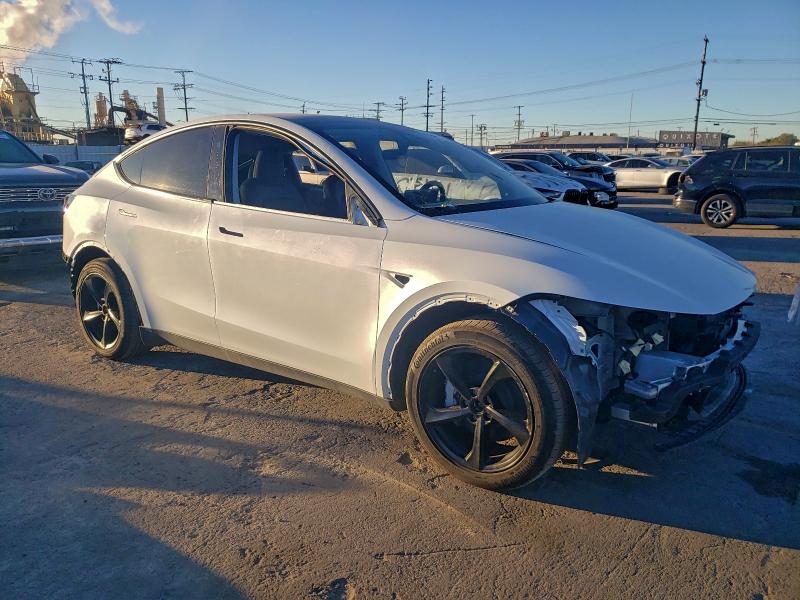 Фото 4 - TESLA MODEL Y