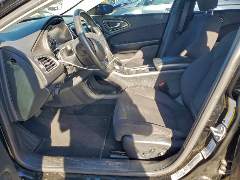 Фото 7 - CHRYSLER 200