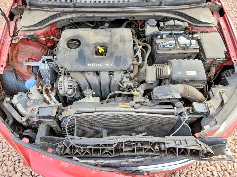 Фото 11 - HYUNDAI ELANTRA