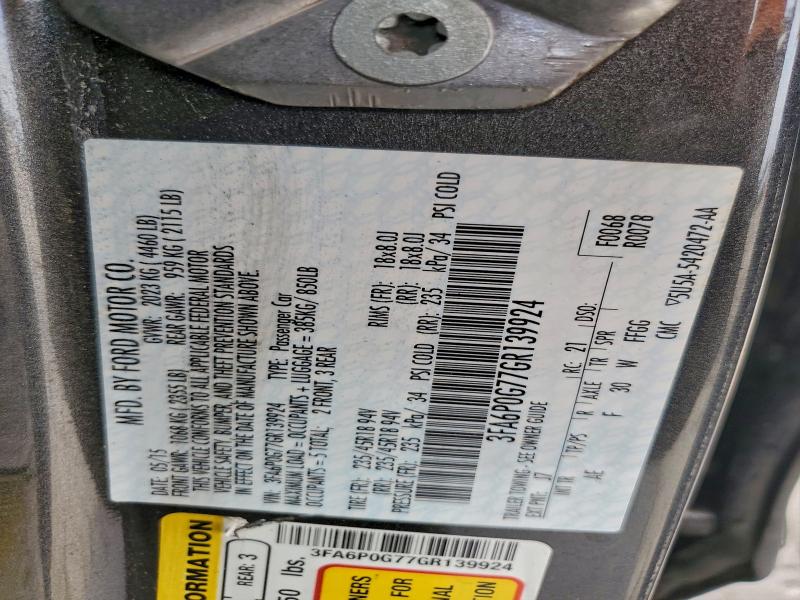 Фото 13 - FORD FUSION