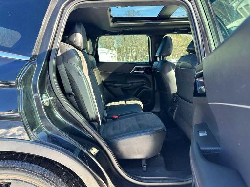 Фото 6 - MITSUBISHI OUTLANDER