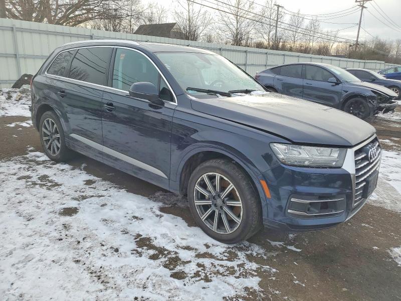 Фото 4 - AUDI Q7