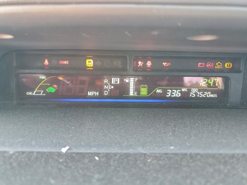 Фото 9 - TOYOTA PRIUS