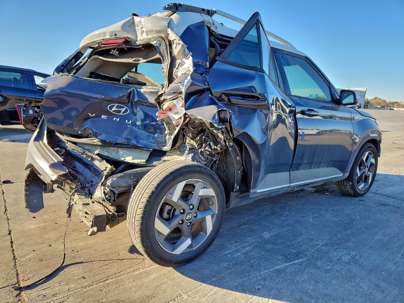 Фото 3 - HYUNDAI VENUE