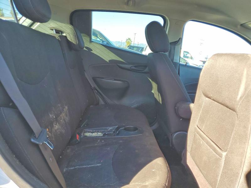 Фото 10 - CHEVROLET SPARK