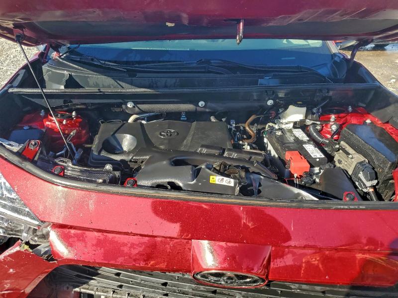 Фото 12 - TOYOTA RAV4