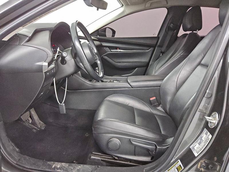 Фото 7 - MAZDA 3